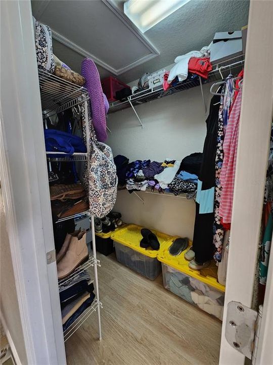 For Sale: $315,000 (3 beds, 2 baths, 1864 Square Feet)