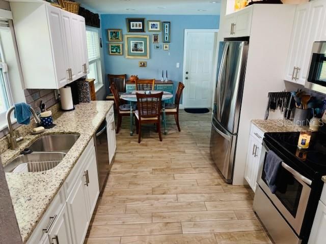 En Venta: $464,900 (3 camas, 2 baños, 1348 Pies cuadrados)