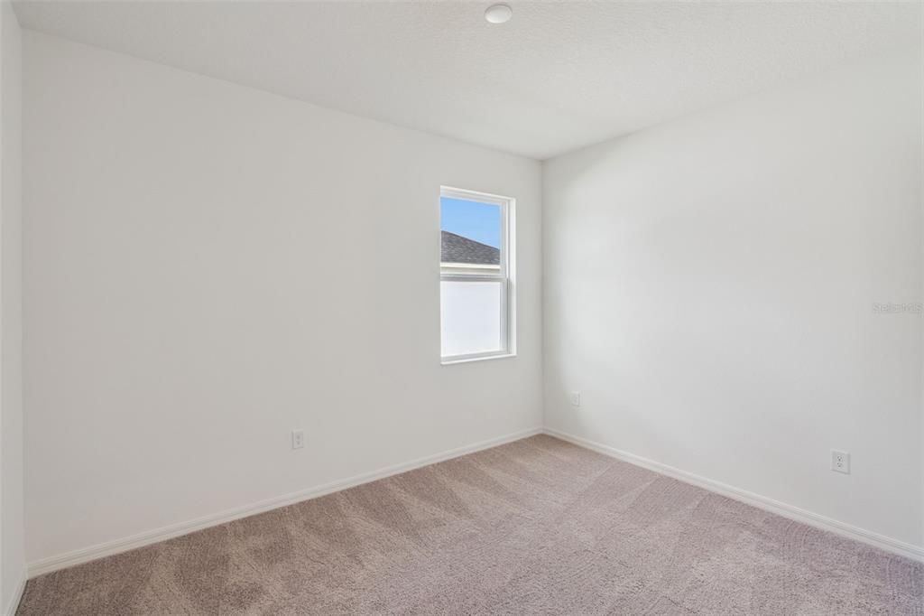 出租: $2,300 (4 贝兹, 2 浴室, 1824 平方英尺)