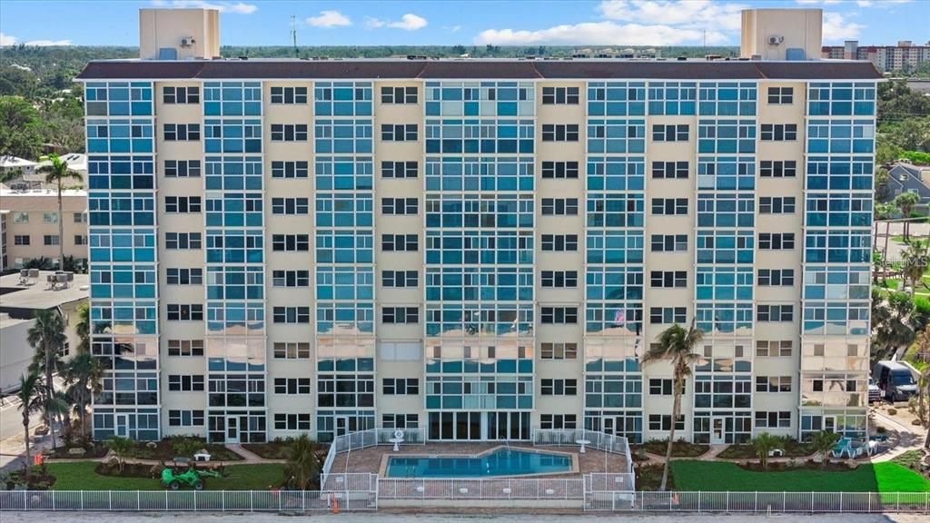 出租: $6,500 (2 贝兹, 2 浴室, 1340 平方英尺)