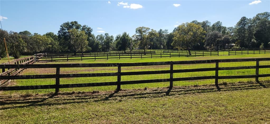 Active With Contract: $589,000 (3 beds, 2 baths, 1634 Square Feet)