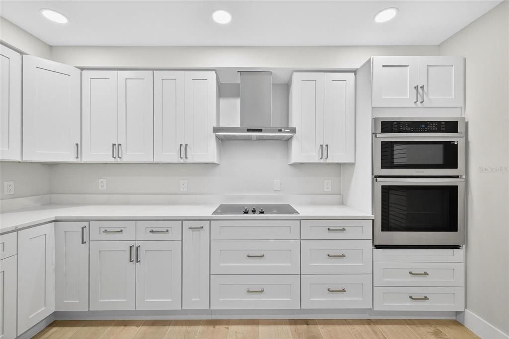 For Sale: $650,000 (5 beds, 3 baths, 2477 Square Feet)