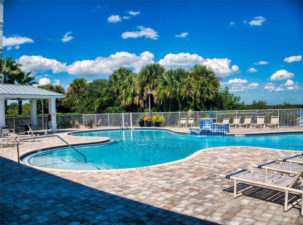 For Sale: $549,000 (2 beds, 2 baths, 1384 Square Feet)