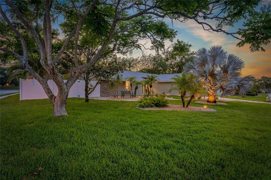 For Rent: $4,950 (3 beds, 2 baths, 1429 Square Feet)