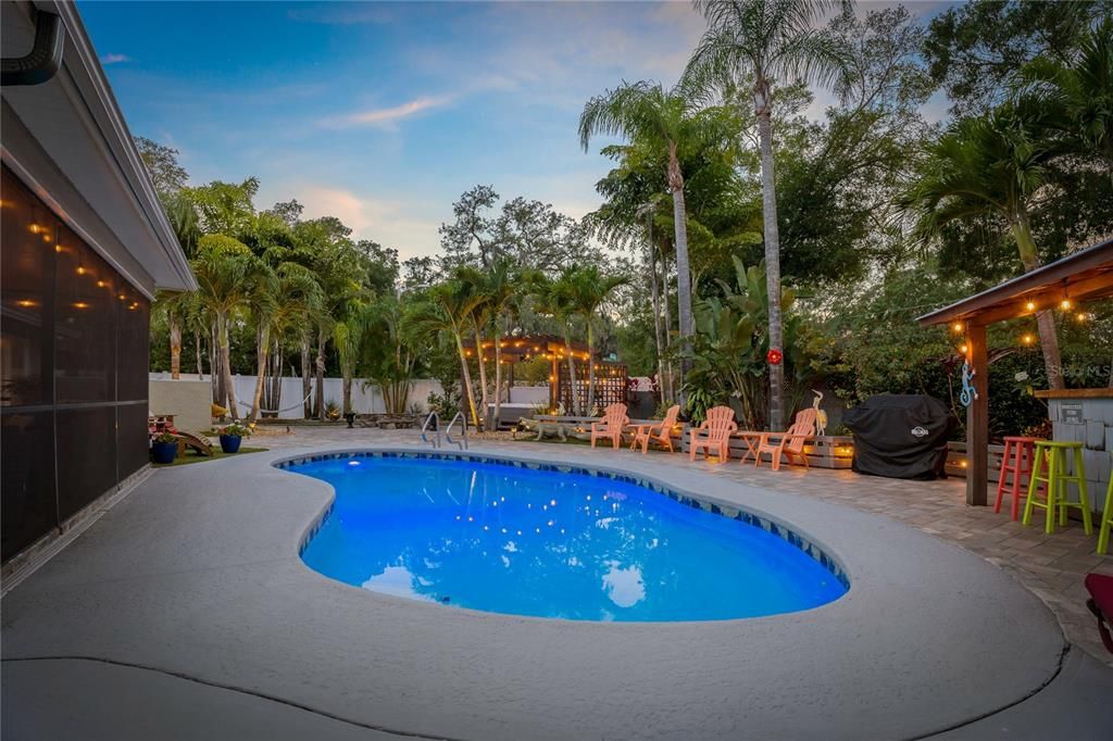 For Rent: $4,950 (3 beds, 2 baths, 1429 Square Feet)