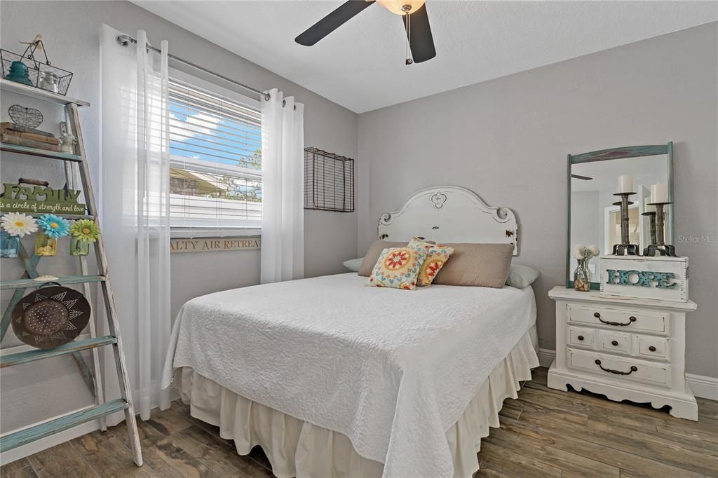 For Rent: $4,950 (3 beds, 2 baths, 1429 Square Feet)