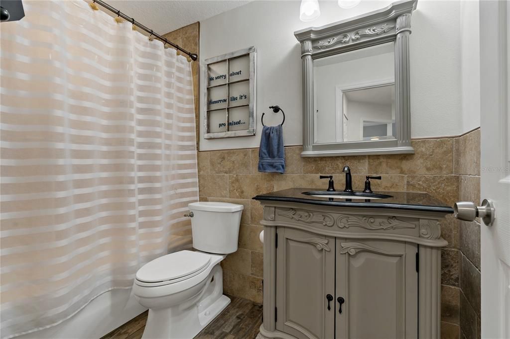 For Rent: $4,950 (3 beds, 2 baths, 1429 Square Feet)