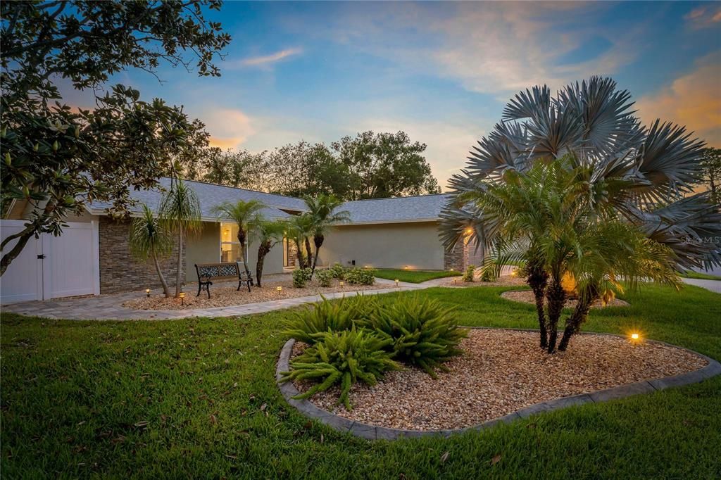 For Rent: $4,950 (3 beds, 2 baths, 1429 Square Feet)