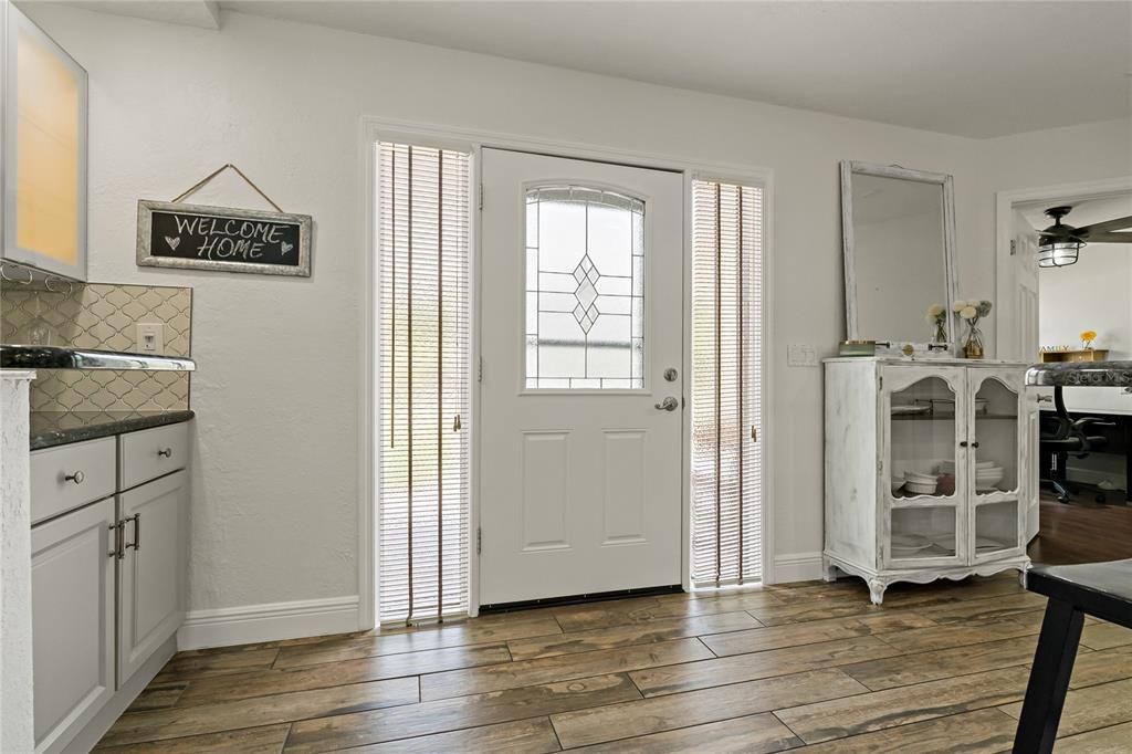 For Rent: $4,950 (3 beds, 2 baths, 1429 Square Feet)