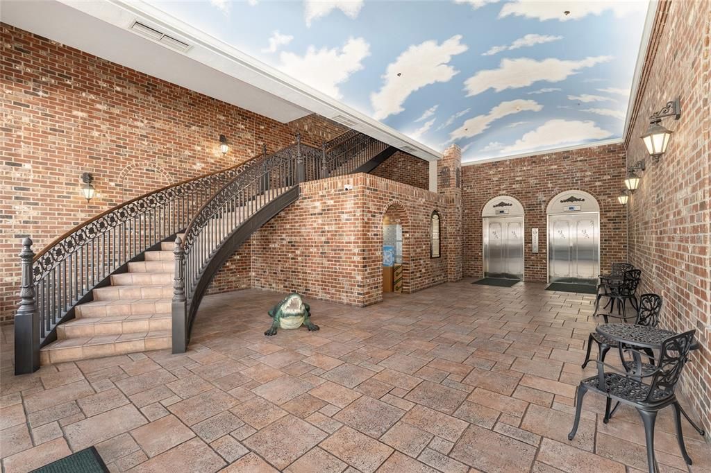 For Sale: $249,500 (1 beds, 1 baths, 788 Square Feet)