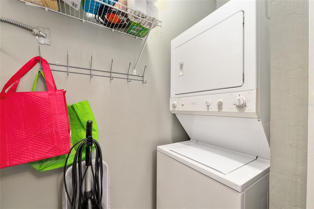 For Sale: $249,500 (1 beds, 1 baths, 788 Square Feet)