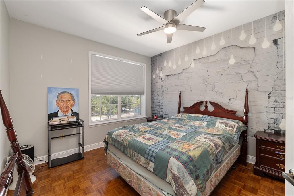 For Sale: $249,500 (1 beds, 1 baths, 788 Square Feet)