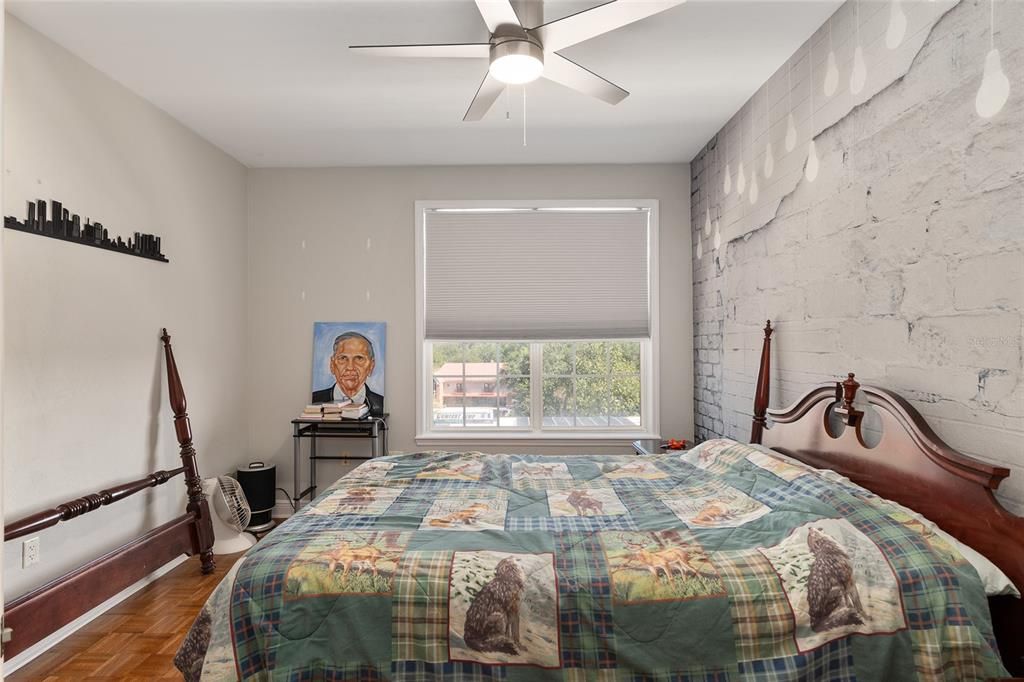 For Sale: $249,500 (1 beds, 1 baths, 788 Square Feet)