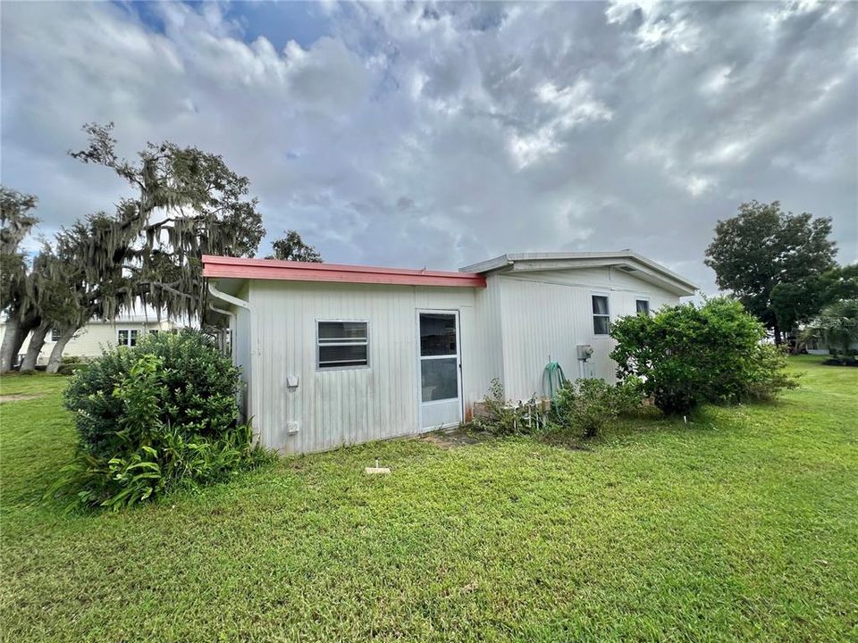 На продажу: $89,000 (2 спален, 2 ванн, 864 Квадратных фут)