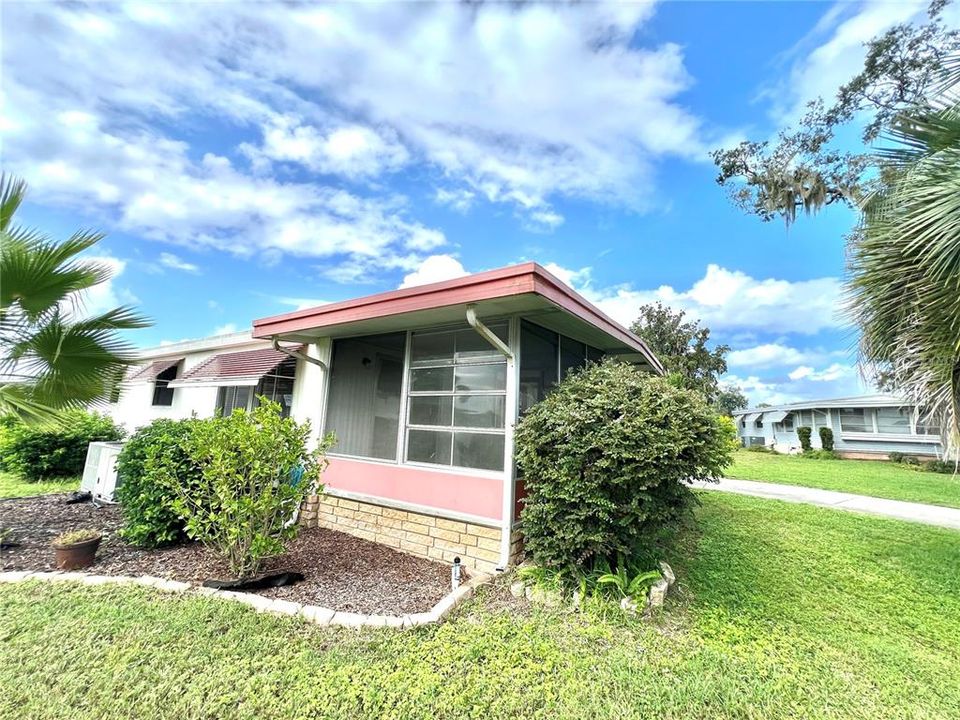 На продажу: $89,000 (2 спален, 2 ванн, 864 Квадратных фут)