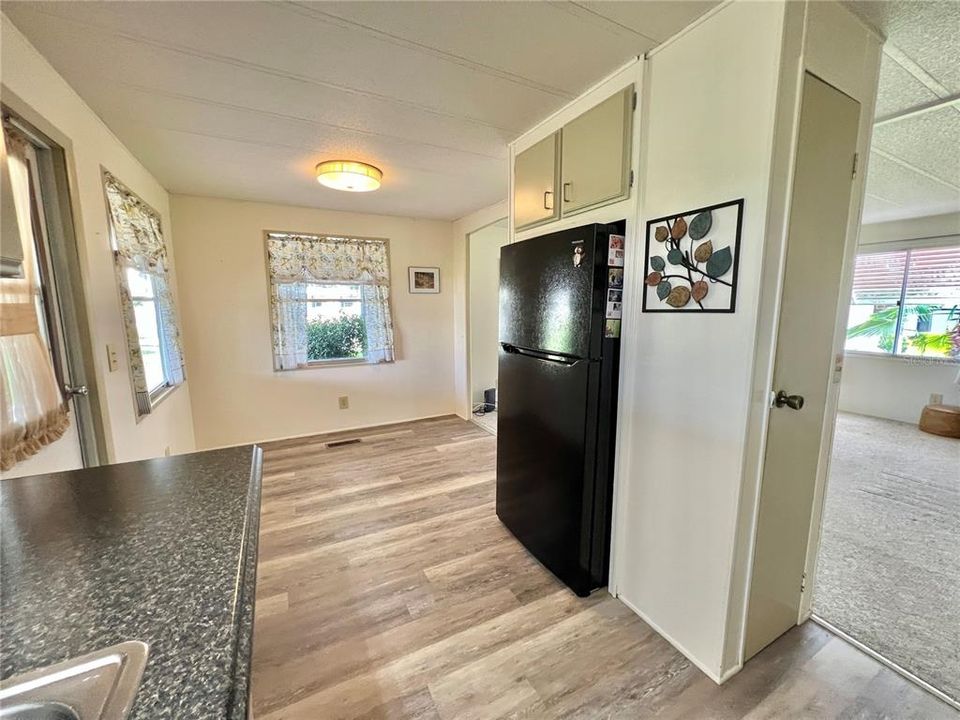 На продажу: $89,000 (2 спален, 2 ванн, 864 Квадратных фут)