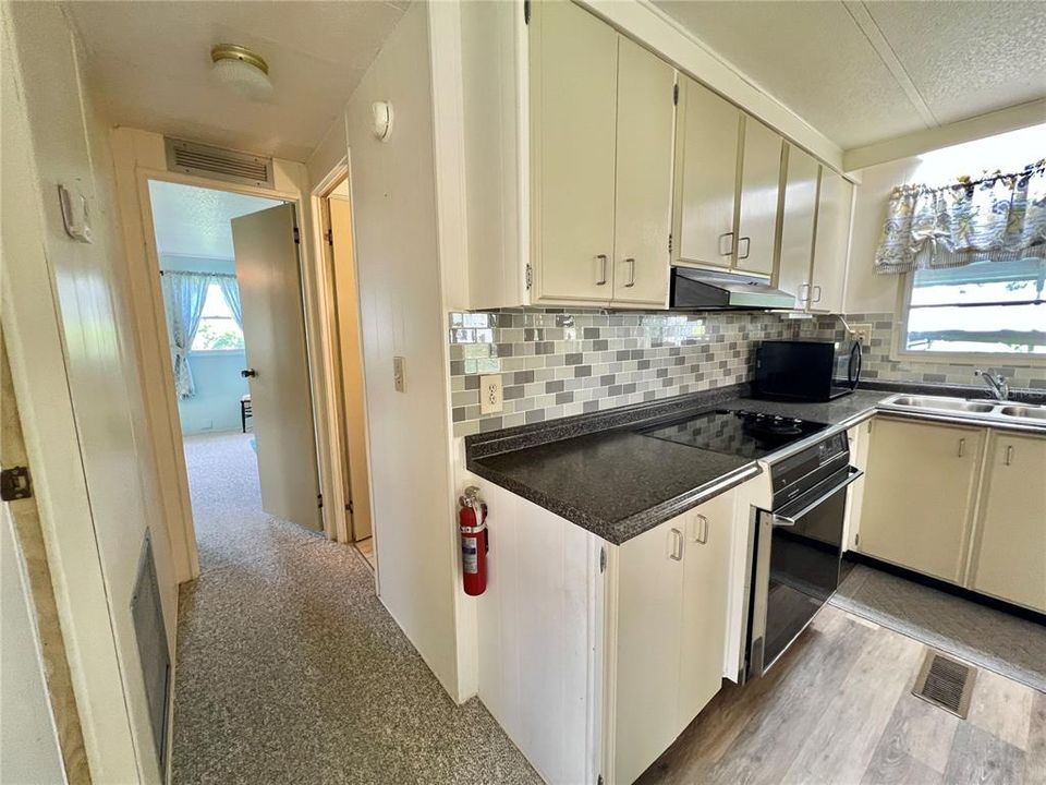 На продажу: $89,000 (2 спален, 2 ванн, 864 Квадратных фут)