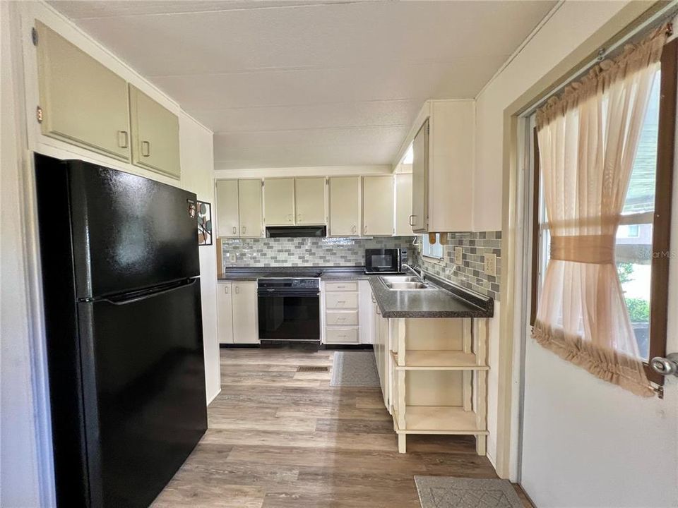 На продажу: $89,000 (2 спален, 2 ванн, 864 Квадратных фут)