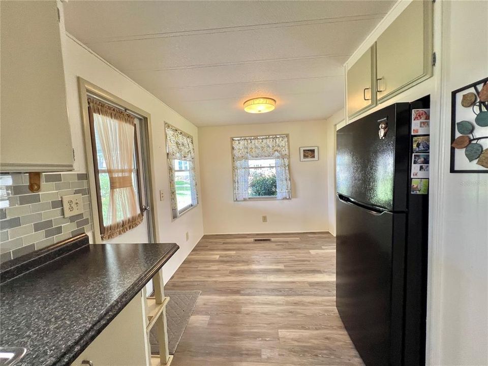 На продажу: $89,000 (2 спален, 2 ванн, 864 Квадратных фут)