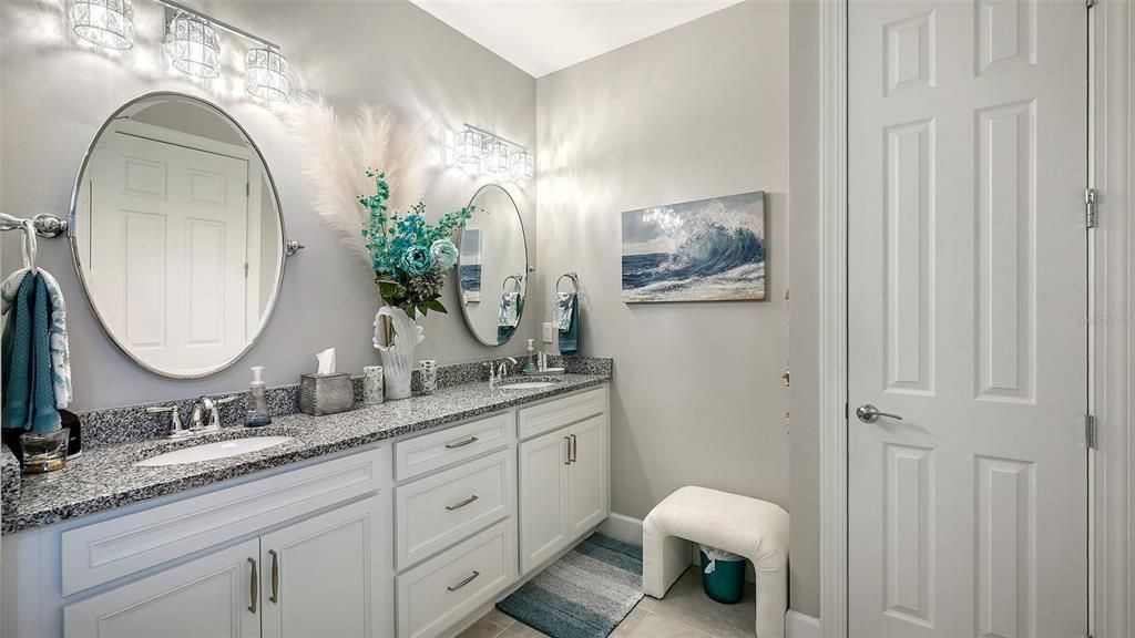 待售: $765,000 (3 贝兹, 2 浴室, 2110 平方英尺)