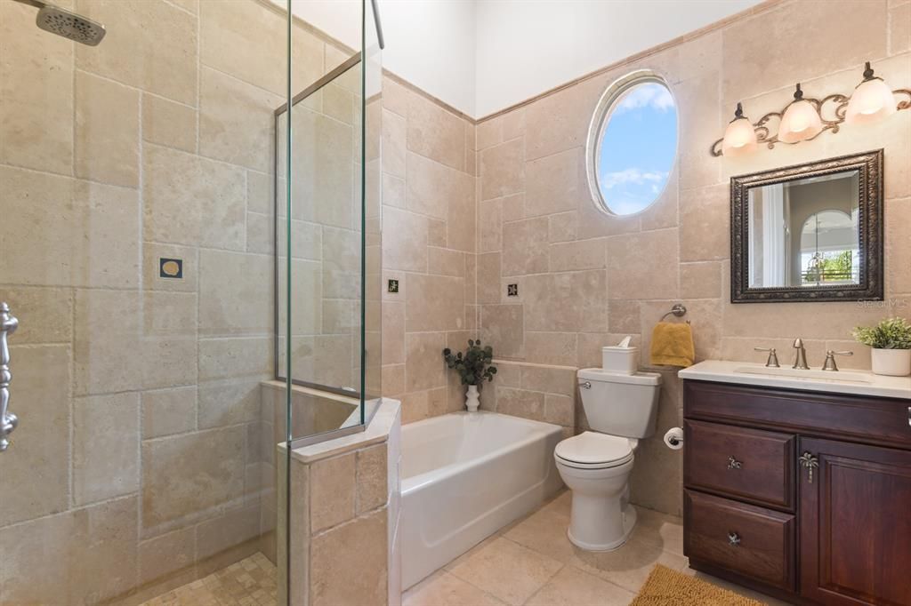 出租: $6,500 (3 贝兹, 3 浴室, 3481 平方英尺)