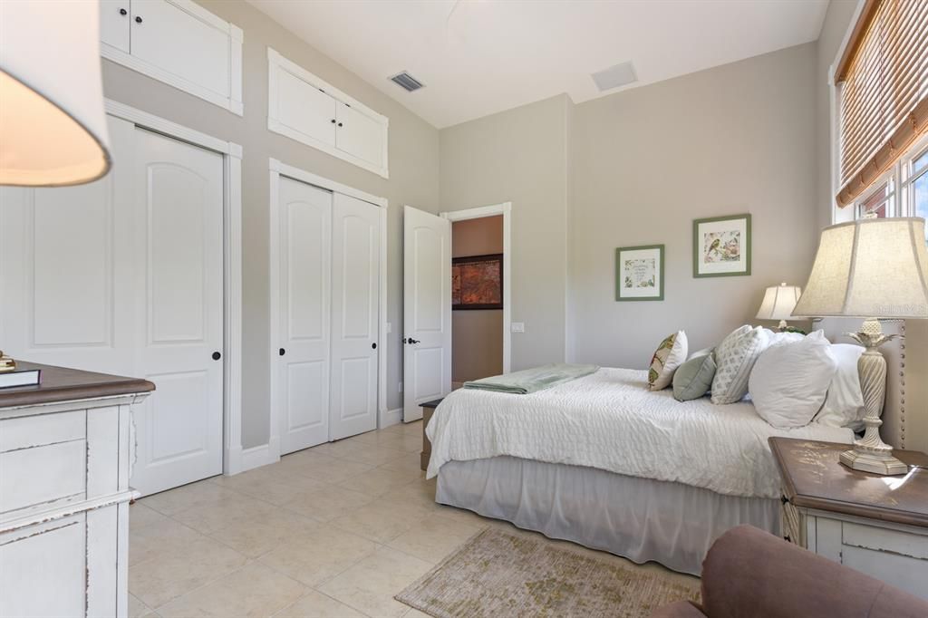 出租: $6,500 (3 贝兹, 3 浴室, 3481 平方英尺)