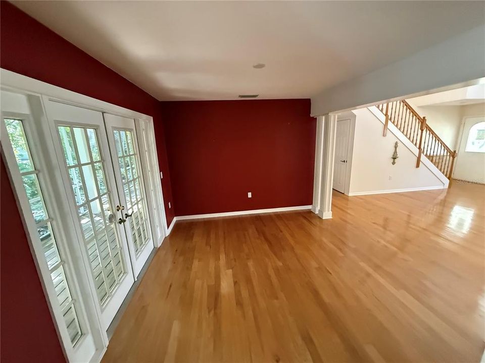 For Sale: $499,000 (3 beds, 2 baths, 2044 Square Feet)