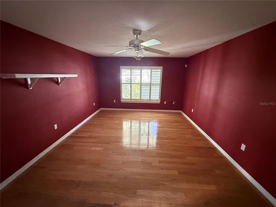 For Sale: $499,000 (3 beds, 2 baths, 2044 Square Feet)