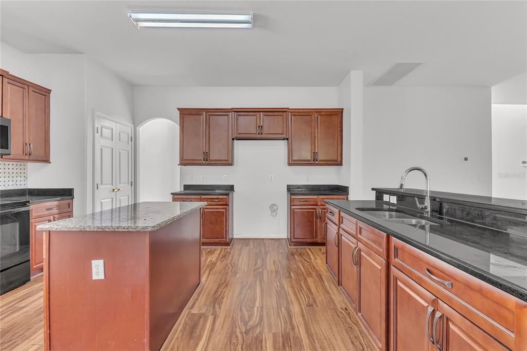 Active With Contract: $555,000 (6 beds, 3 baths, 3755 Square Feet)