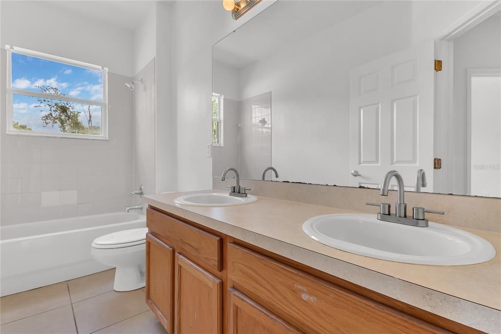 Active With Contract: $555,000 (6 beds, 3 baths, 3755 Square Feet)