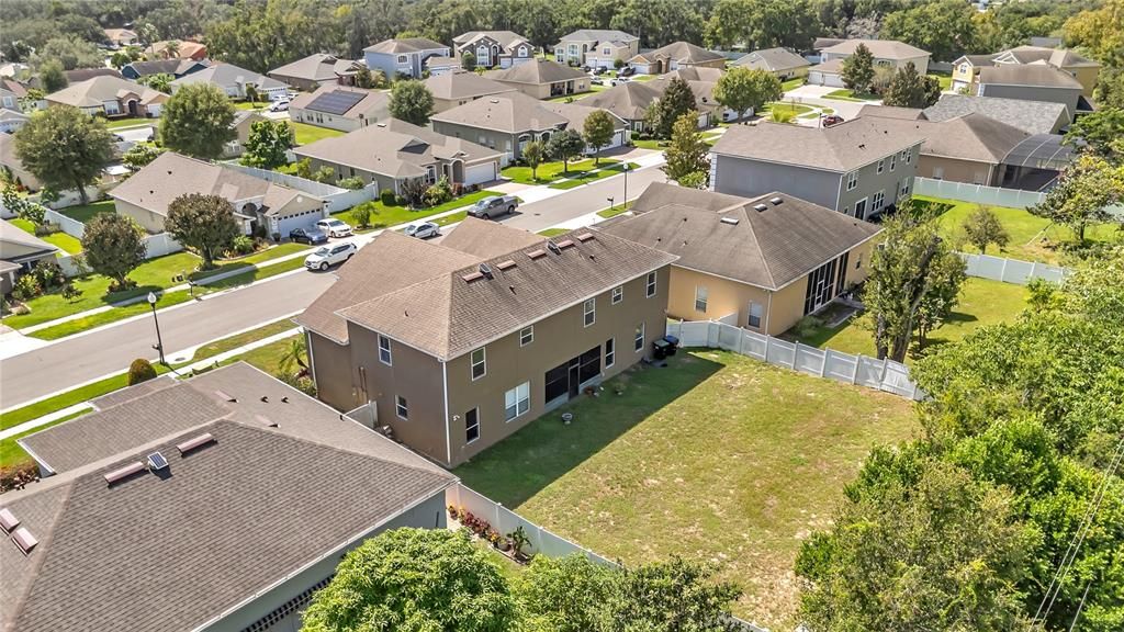 Active With Contract: $555,000 (6 beds, 3 baths, 3755 Square Feet)