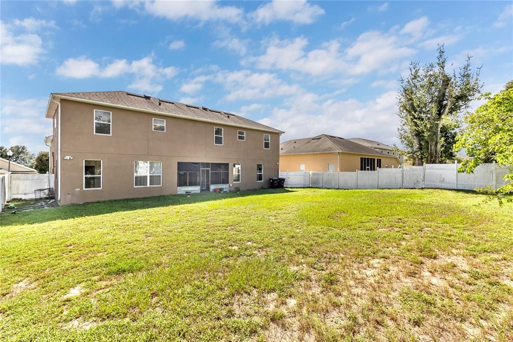 Active With Contract: $555,000 (6 beds, 3 baths, 3755 Square Feet)