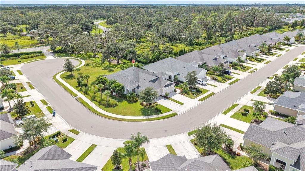 Под контрактом: $340,000 (2 спален, 2 ванн, 1525 Квадратных фут)