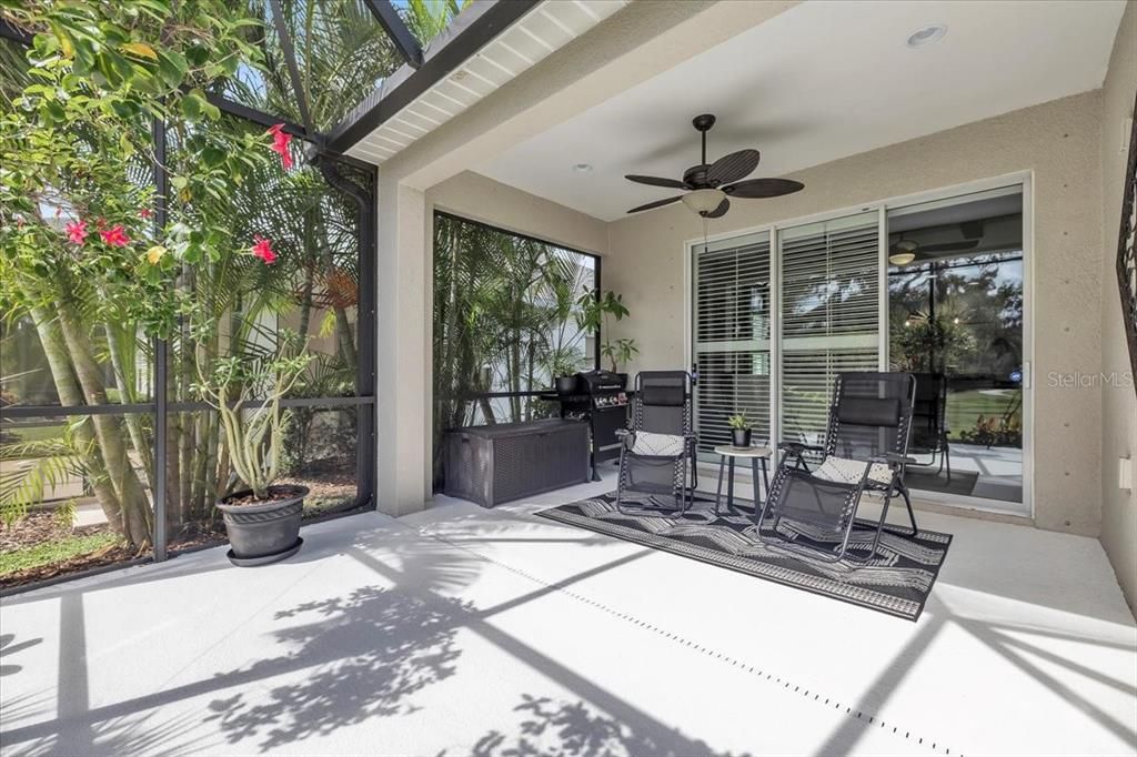 Под контрактом: $340,000 (2 спален, 2 ванн, 1525 Квадратных фут)