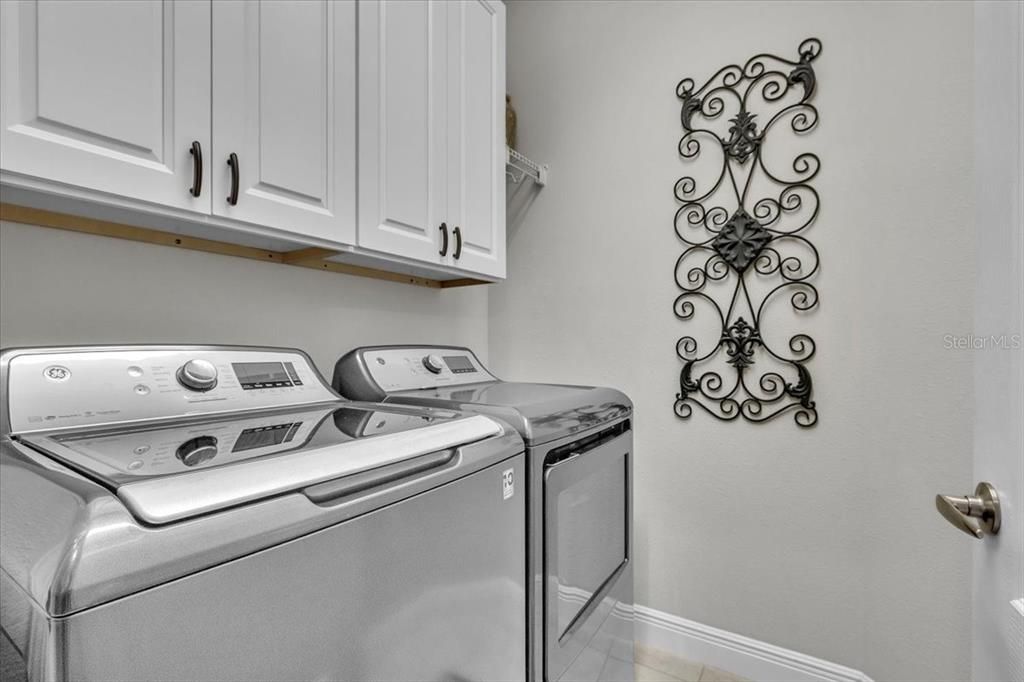 Под контрактом: $340,000 (2 спален, 2 ванн, 1525 Квадратных фут)