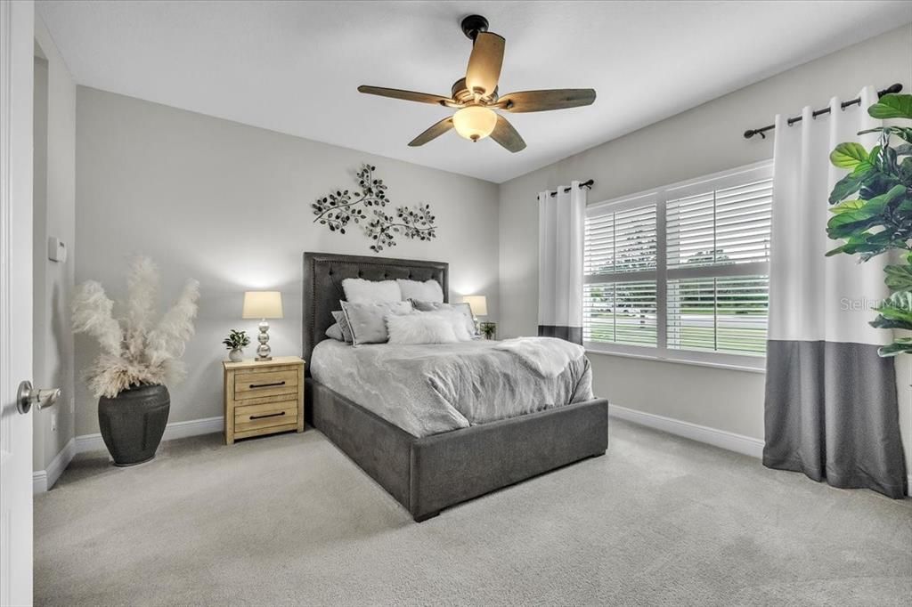 Под контрактом: $340,000 (2 спален, 2 ванн, 1525 Квадратных фут)