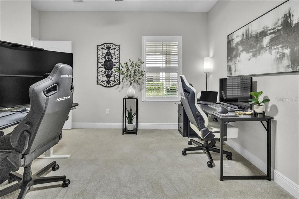 Под контрактом: $340,000 (2 спален, 2 ванн, 1525 Квадратных фут)