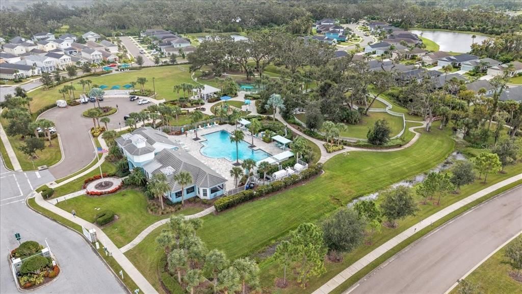 Под контрактом: $340,000 (2 спален, 2 ванн, 1525 Квадратных фут)