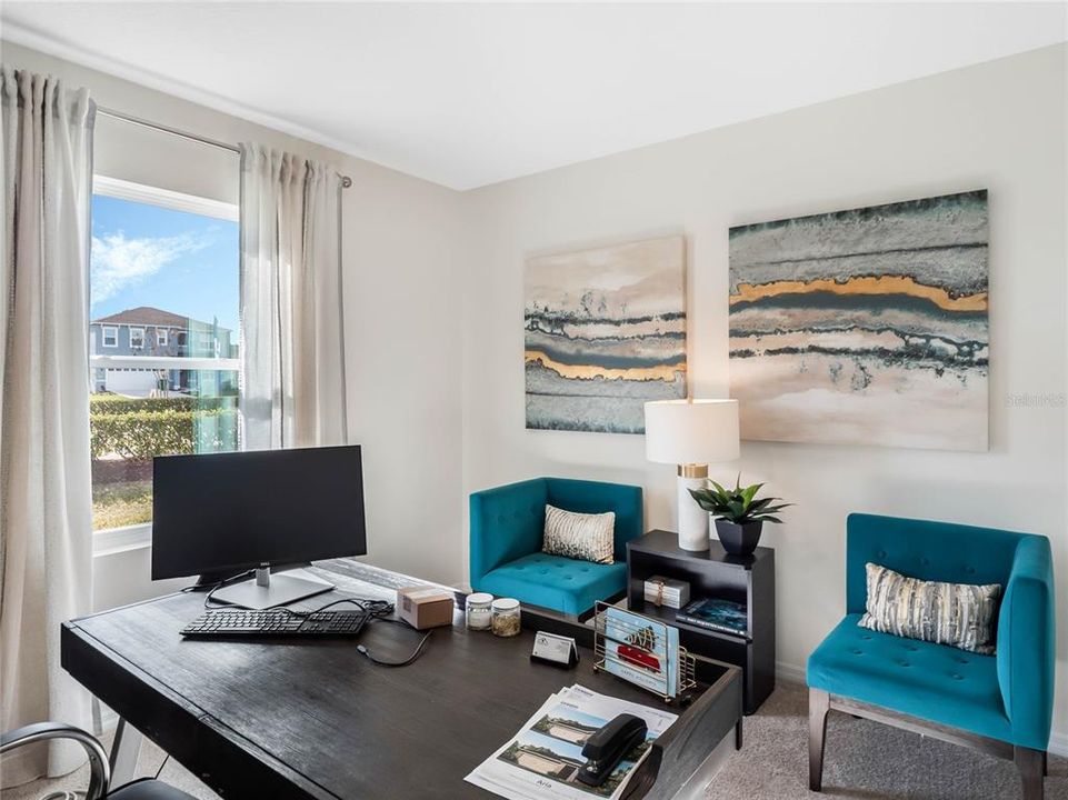 待售: $293,990 (4 贝兹, 2 浴室, 1828 平方英尺)