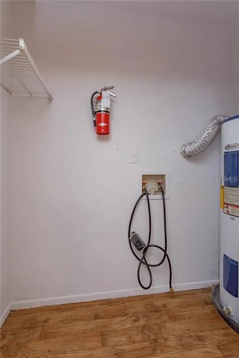 For Sale: $214,000 (2 beds, 2 baths, 918 Square Feet)