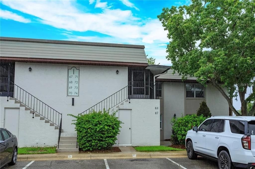 For Sale: $214,000 (2 beds, 2 baths, 918 Square Feet)