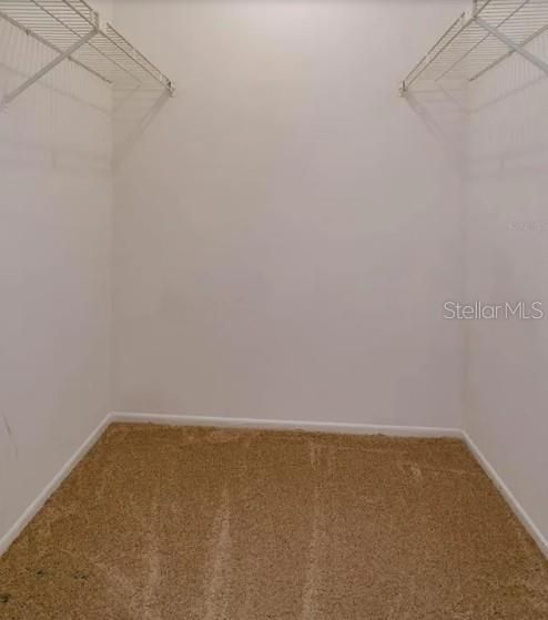 For Sale: $214,000 (2 beds, 2 baths, 918 Square Feet)