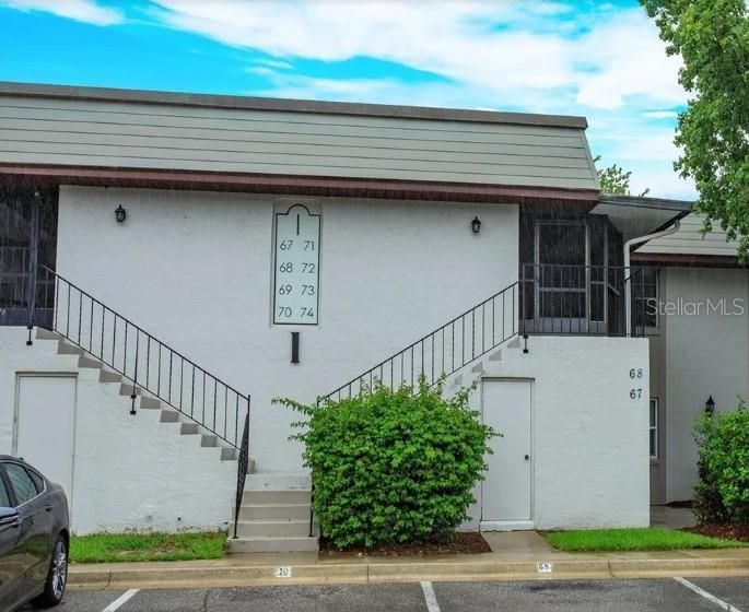 For Sale: $214,000 (2 beds, 2 baths, 918 Square Feet)