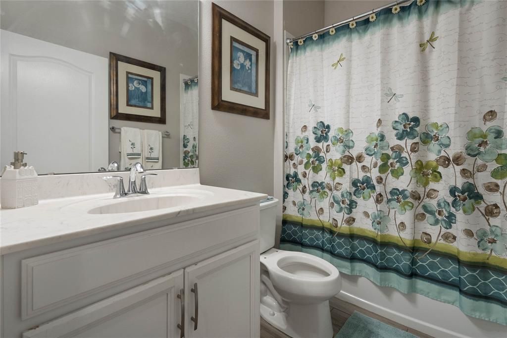 Под контрактом: $2,900 (4 спален, 3 ванн, 2536 Квадратных фут)