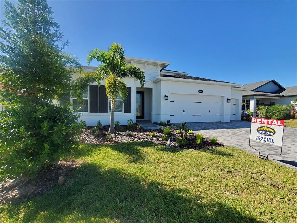 For Rent: $2,350 (4 beds, 2 baths, 2551 Square Feet)