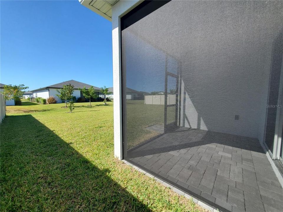 For Rent: $2,350 (4 beds, 2 baths, 2551 Square Feet)