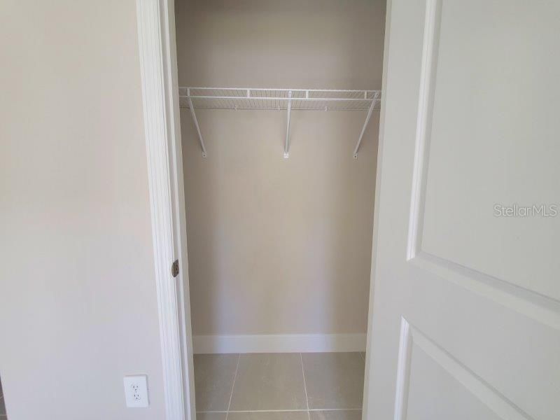 For Rent: $2,350 (4 beds, 2 baths, 2551 Square Feet)