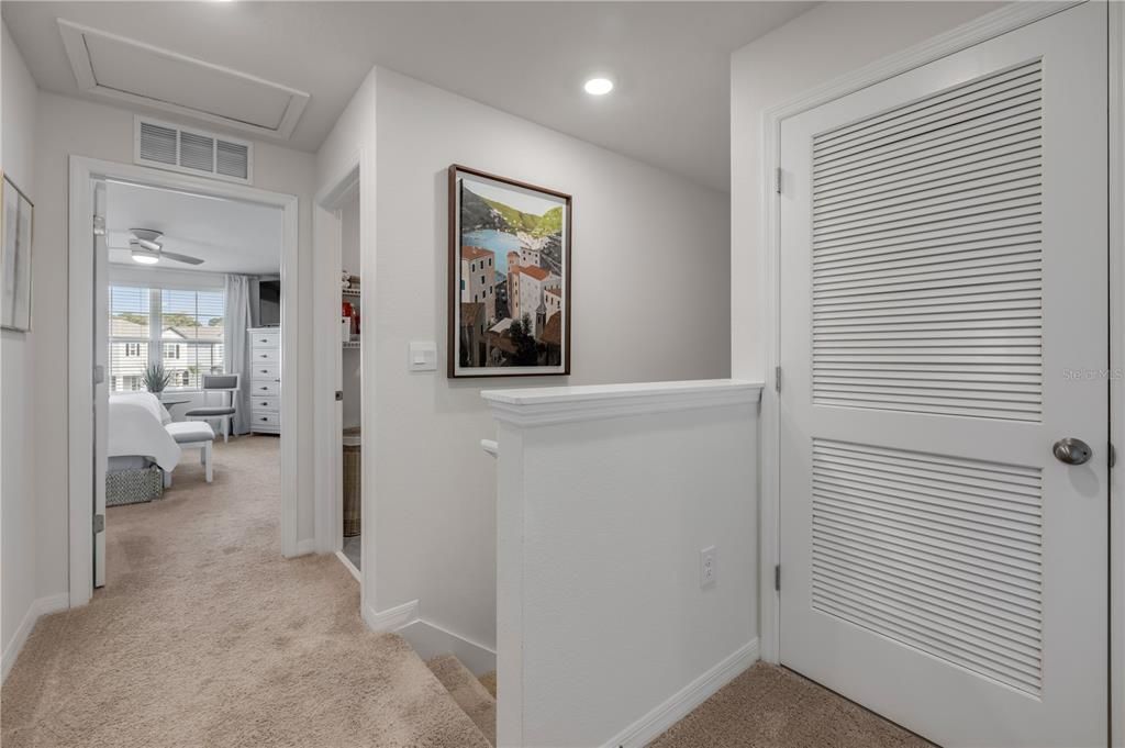 Active With Contract: $329,900 (3 beds, 2 baths, 1672 Square Feet)