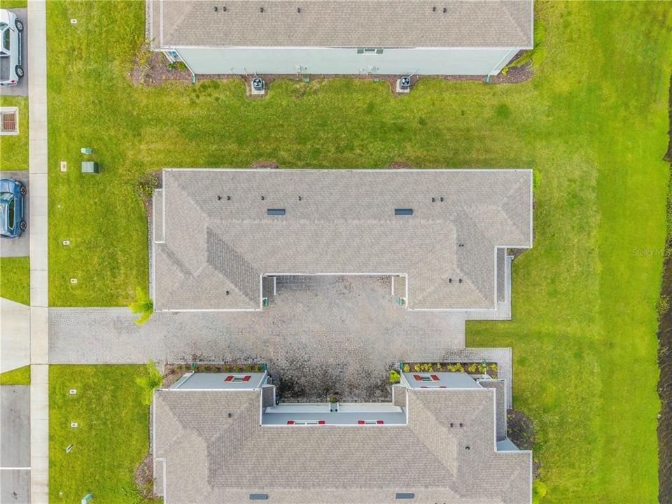 Active With Contract: $329,900 (3 beds, 2 baths, 1672 Square Feet)