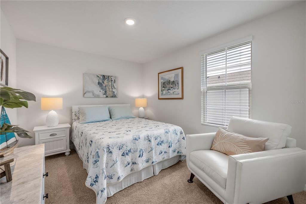 Active With Contract: $329,900 (3 beds, 2 baths, 1672 Square Feet)